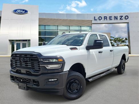 Used 2025 RAM 2500 Tradesman w/ Safety Group AWD/4WD image 1