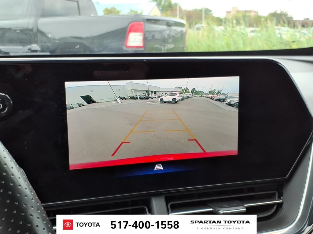 Used 2024 Chevrolet Trax RS w/ Driver Confidence Package FWD image 24