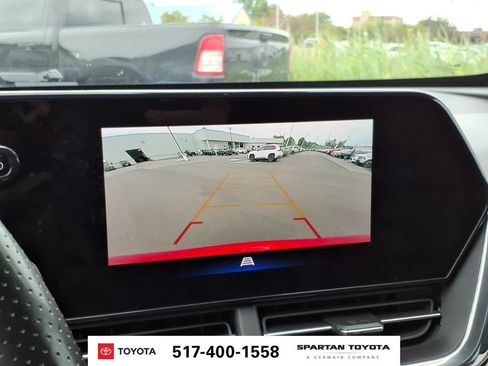Used 2024 Chevrolet Trax RS w/ Driver Confidence Package FWD image 24