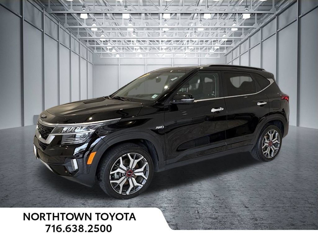 Used 2023 Kia Seltos SX w/ SX Sunroof Package AWD/4WD image 2