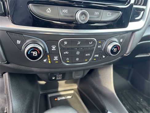 Certified 2023 Chevrolet Traverse Premier image 17