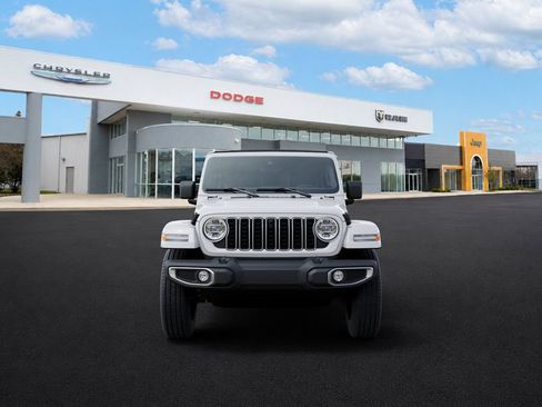 New 2026 Jeep Wrangler Unlimited Sahara AWD/4WD image 6