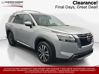 Used 2024 Nissan Pathfinder Platinum w/ Cargo Package