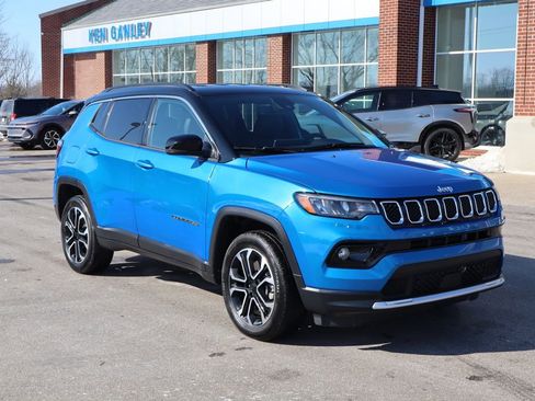 Used 2024 Jeep Compass Limited image 4