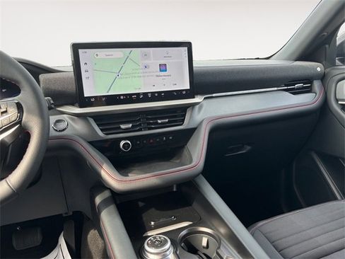 New 2025 Ford Explorer ST-Line w/ ST-Line Street Pack image 11