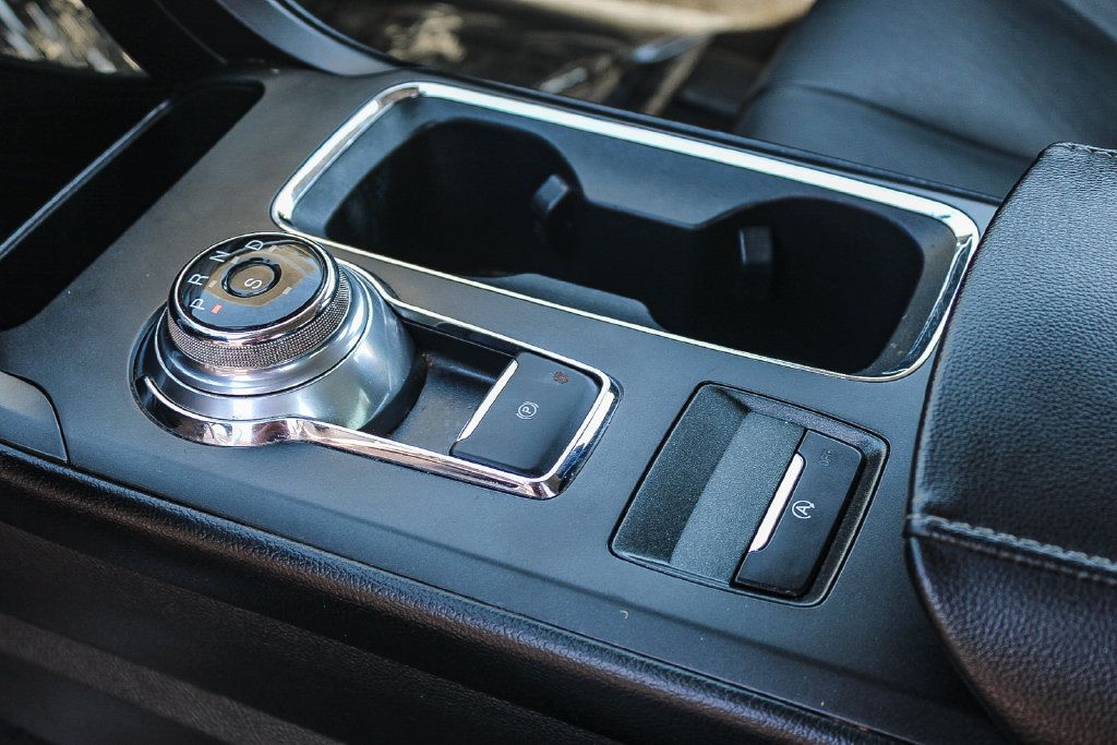 Certified 2020 Ford Fusion Titanium FWD image 21