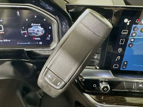 New 2026 GMC Sierra 1500 SLE w/ Preferred Package image 11