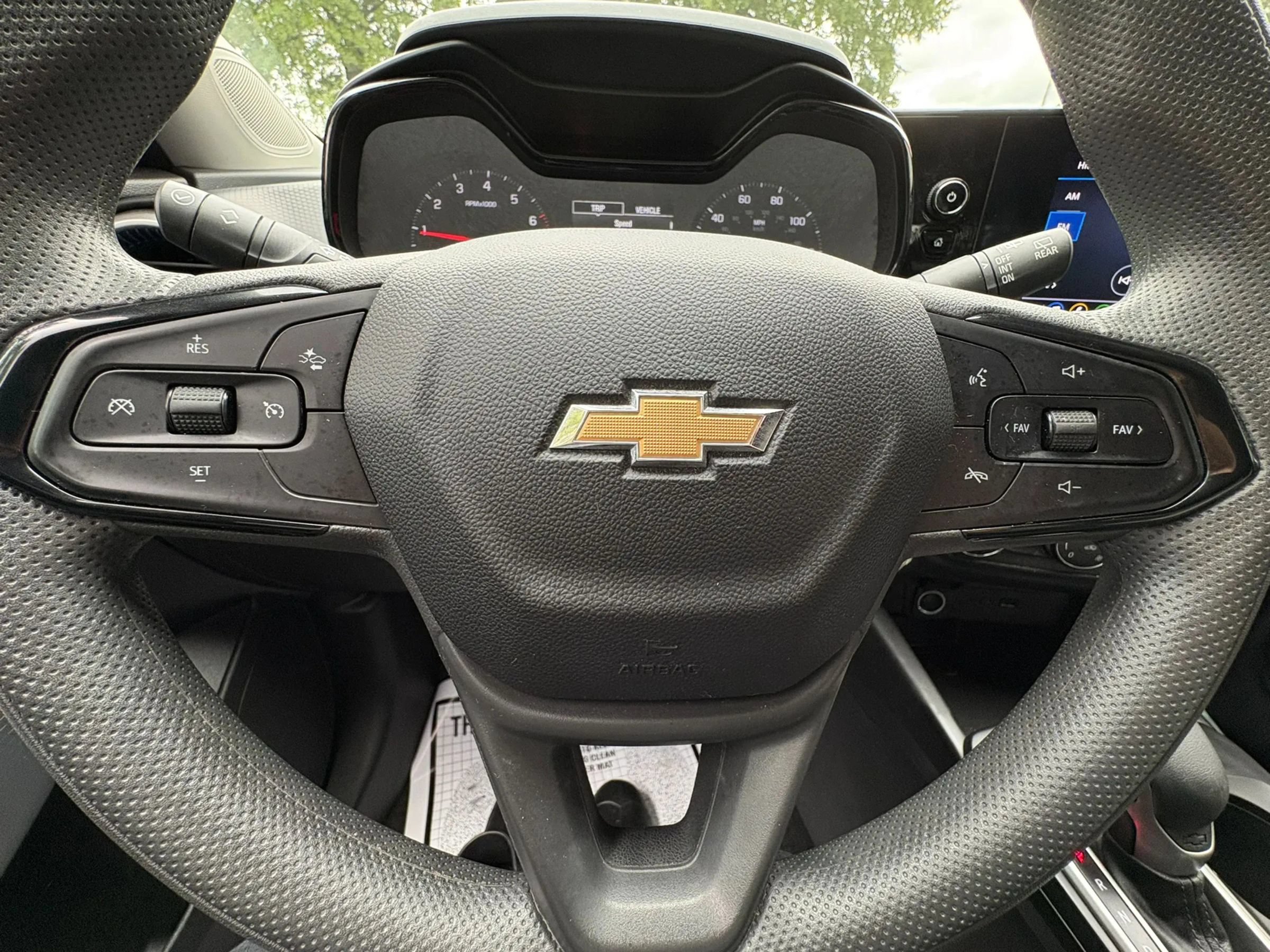 Used 2025 Chevrolet Trax LS w/ Driver Confidence Package FWD image 33