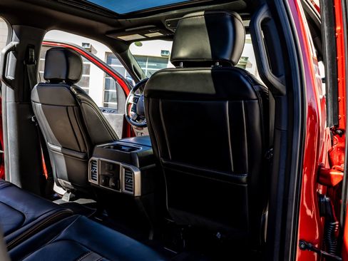 Used 2021 Ford F250 Platinum w/ FX4 Off-Road Package image 33