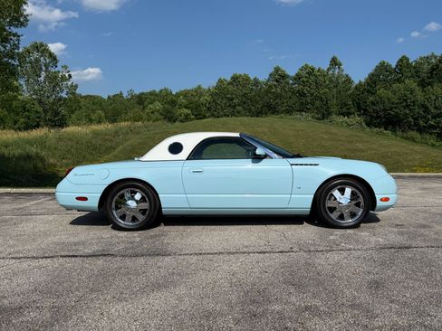 Used 2003 Ford Thunderbird RWD image 14