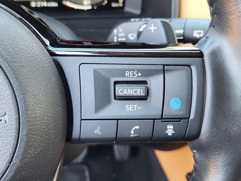 Used 2023 Nissan Rogue Platinum w/ Platinum Premium Package AWD/4WD image 25