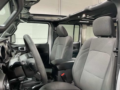 Used 2023 Jeep Wrangler Unlimited w/ Sun & Screen Package AWD/4WD image 15