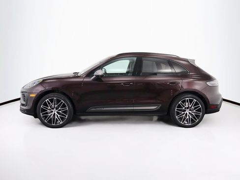 Used 2025 Porsche Macan AWD/4WD image 2