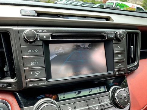 Used 2013 Toyota RAV4 Limited FWD image 39
