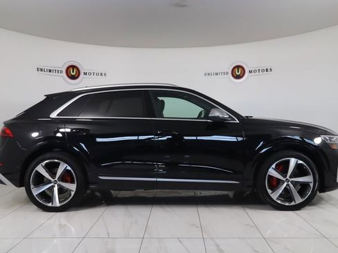 Used 2024 Audi SQ8 Premium Plus image 2