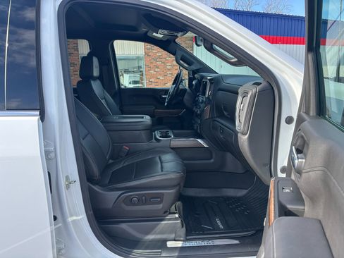 Used 2022 Chevrolet Silverado 2500 High Country w/ Z71 Off-Road Package image 14