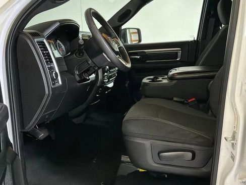Certified 2024 RAM 1500 Warlock AWD/4WD image 10