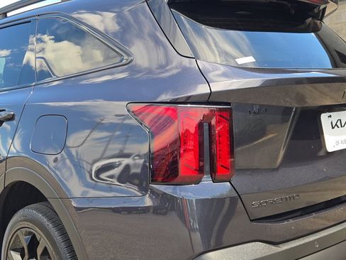 Certified 2025 Kia Sorento X-Line EX AWD/4WD image 23