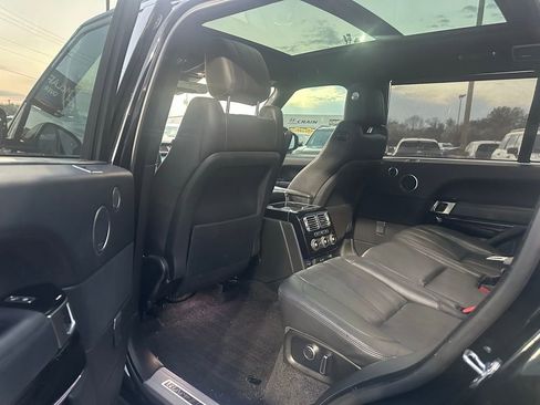 Used 2017 Land Rover Range Rover Long Wheelbase Supercharged image 16
