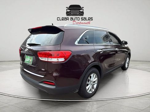 Used 2016 Kia Sorento AWD w/ LX Convenience Package image 5