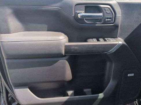 Used 2020 Chevrolet Silverado 1500 LTZ AWD/4WD image 25