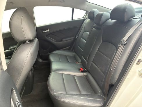 Used 2018 Kia Forte EX FWD image 14