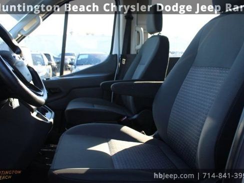 Used 2023 Ford Transit 350 XLT image 33