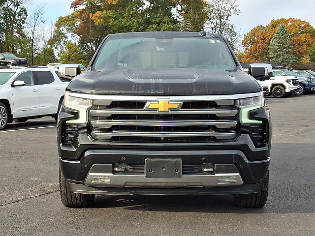 Used 2026 Chevrolet Silverado 1500 High Country w/ High Country Premium Package AWD/4WD image 2