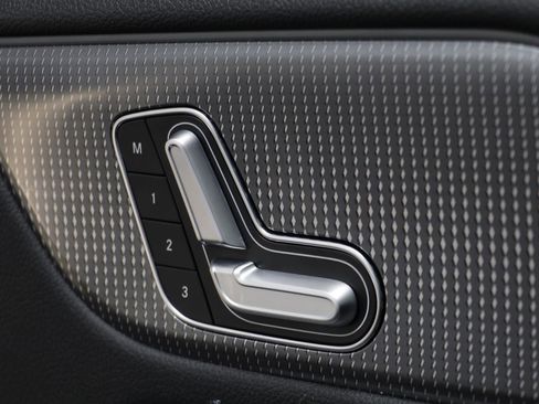 Used 2023 Mercedes-Benz GLA 250 image 7