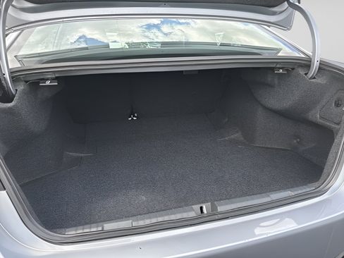 Used 2025 Subaru Legacy Premium AWD/4WD image 12