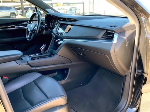 Used 2023 Cadillac XT5 Premium Luxury image 17