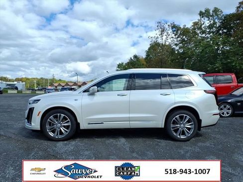 Used 2023 Cadillac XT6 Premium Luxury image 4