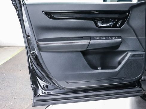 Used 2025 Honda CR-V Sport Touring image 23