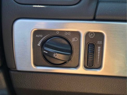 Used 2002 Ford Thunderbird Deluxe RWD image 30
