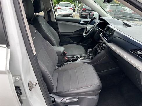 Certified 2024 Volkswagen Taos SE AWD/4WD image 36