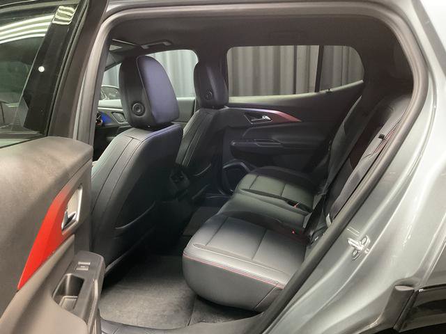 Used 2024 Chevrolet Equinox EV RS FWD image 8