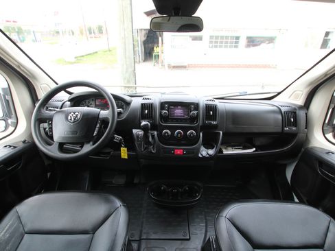 Used 2021 RAM ProMaster 2500 FWD image 13