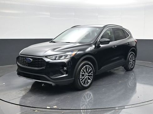 Used 2025 Ford Escape Base image 7