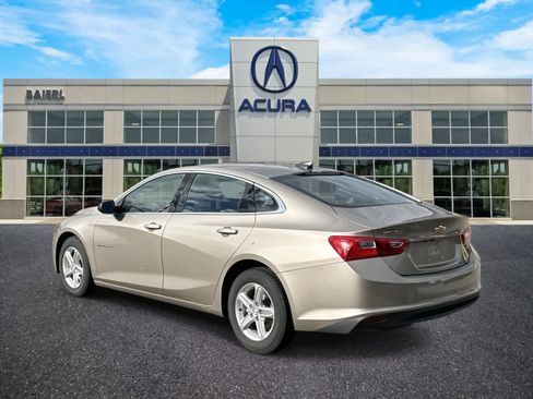 Used 2022 Chevrolet Malibu LS image 3