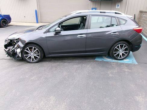 Used 2018 Subaru Impreza 2.0i Limited AWD/4WD image 1