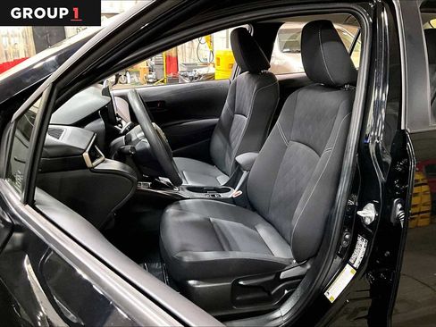 Used 2023 Toyota Corolla LE image 7