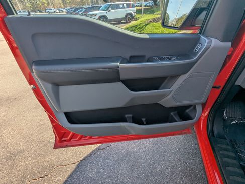 Used 2023 Ford F150 XLT image 14