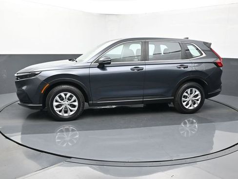 Used 2023 Honda CR-V LX image 2