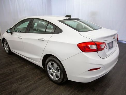 Used 2018 Chevrolet Cruze LS image 11