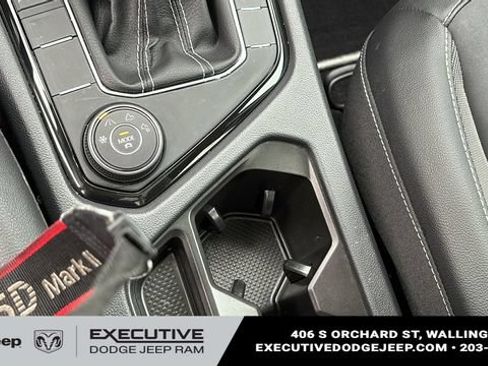 Used 2023 Volkswagen Taos SE AWD/4WD image 19