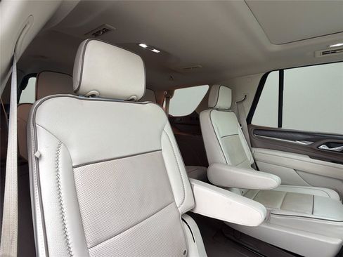 Used 2023 GMC Yukon Denali AWD/4WD image 23