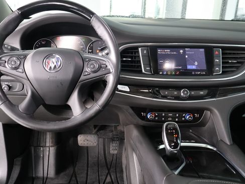 Used 2021 Buick Enclave Avenir w/ Avenir Technology Package image 22