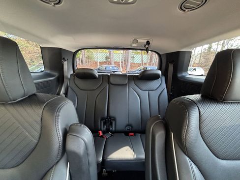 Used 2025 Hyundai Palisade SEL image 32