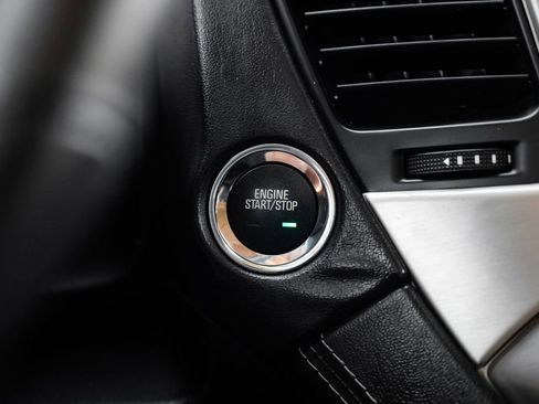 Used 2017 GMC Yukon XL Denali image 17