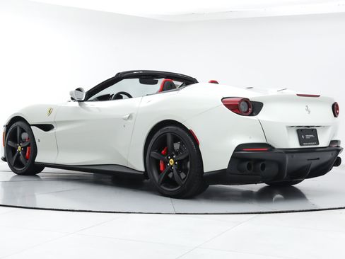 Certified 2022 Ferrari Portofino M RWD image 8